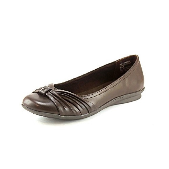 white mountain shoes flats